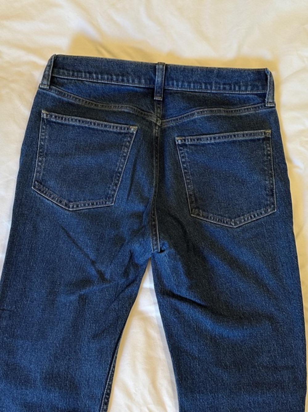 GAP Women's Straight Leg Jeans - Dark Blue 26 inch inseam - Picture 4 of 4
